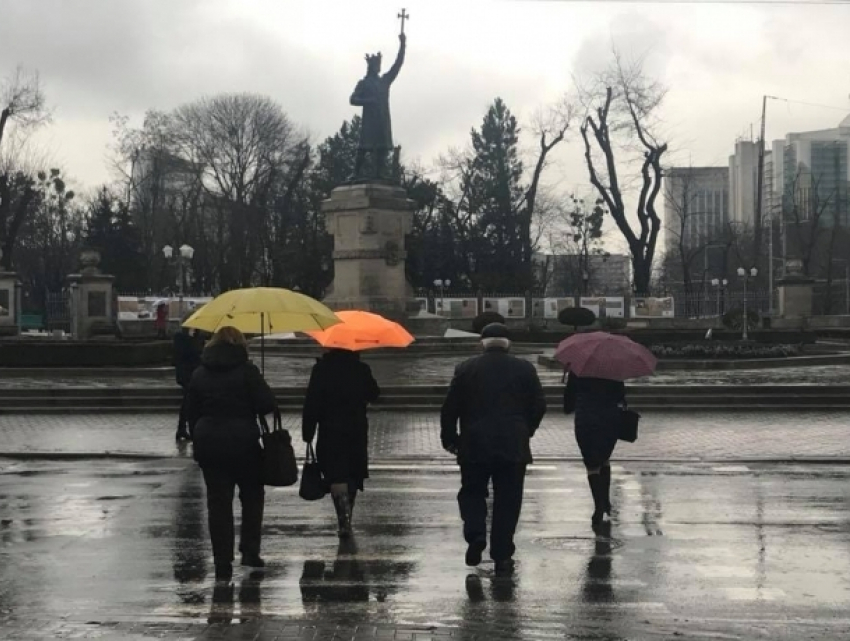 Погода портится: во вторник на Молдову обрушится дождь