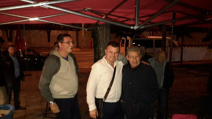 Гимпу наведался в палаточный городок перед Парламентом РМ