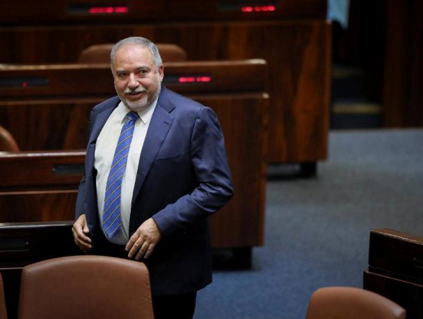 Уроженец Молдовы стал причиной досрочных выборов в парламент Израиля