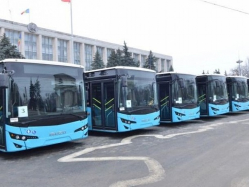 СМИ: власти Кишинева подтрафили частной компании при закупке автобусов
