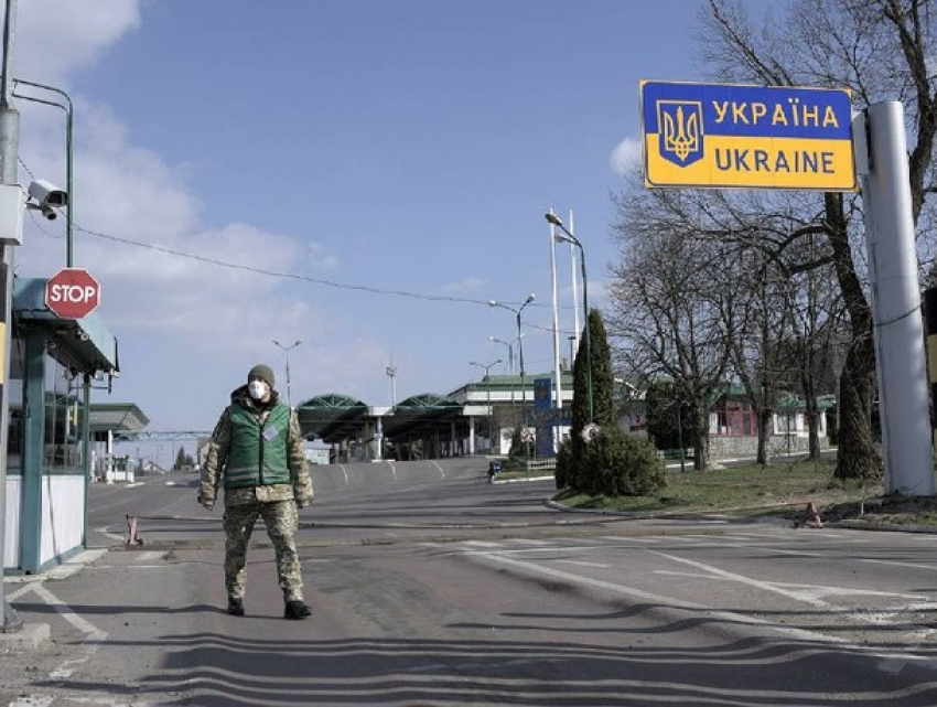 Украина внесла Молдову в «красную зону»