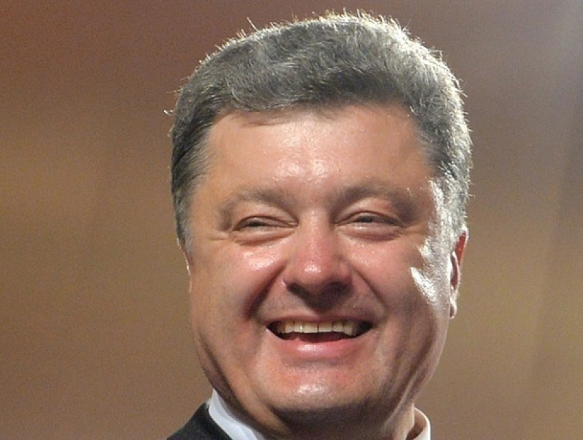 Петр Порошенко развеселил соцсети заявлением о «подлой» украинской власти