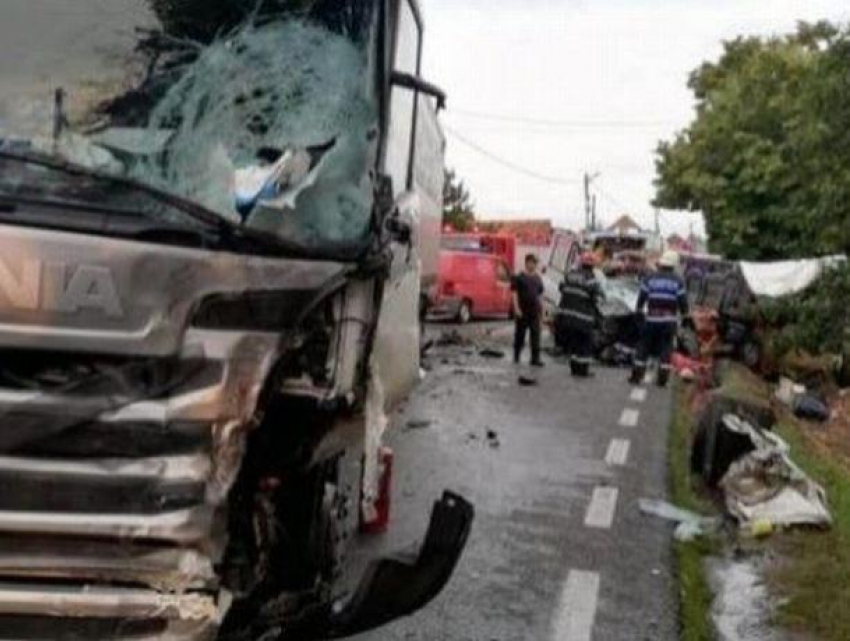 Автобус с молдавскими туристами попал в ДТП в Румынии, погиб человек