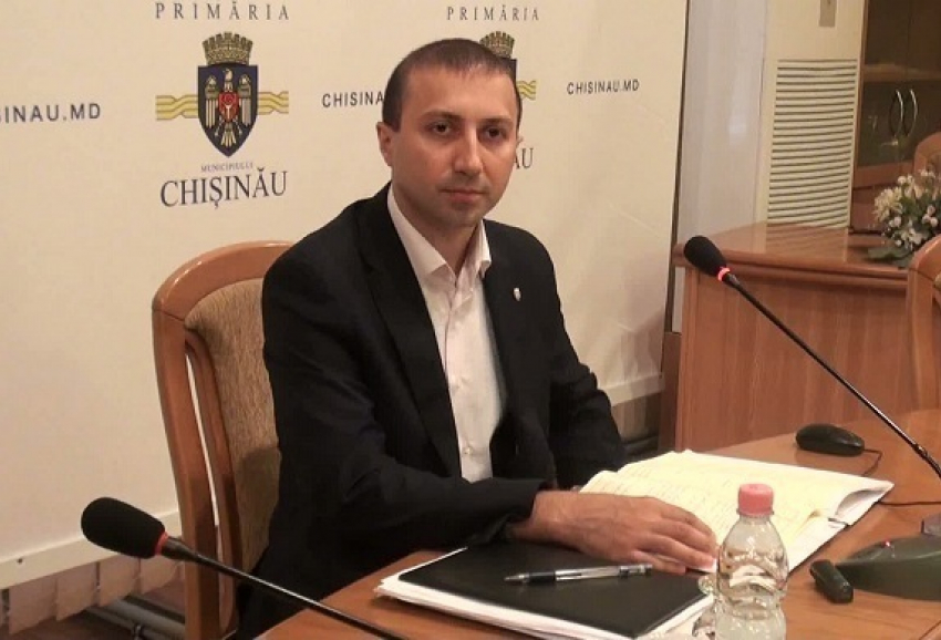 Глава столичного Управления общественного транспорта Игорь Гамрецкий проходит обвиняемым по уголовному делу
