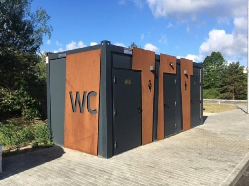 Посещение новых современных туалетов в Кишиневе будет платным - 2 лея