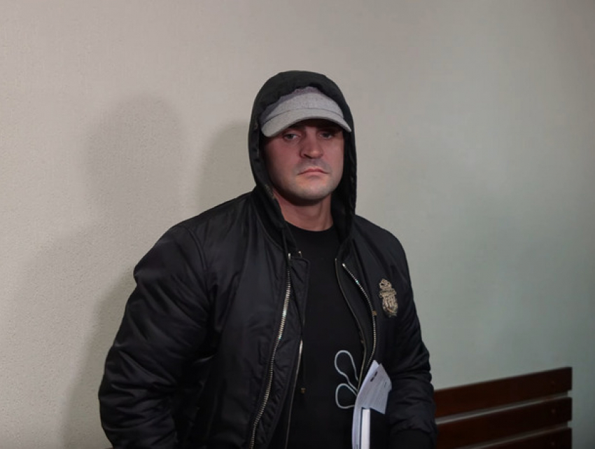 Цуцу снова в центре внимания: пришел в суд в куртке за 1 800 евро