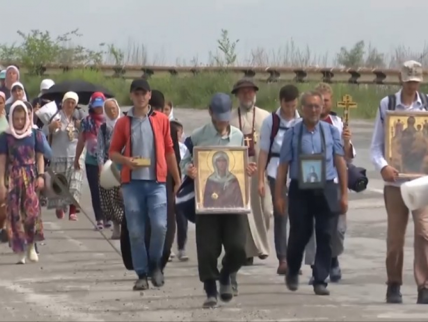 Ходи в крестный ход - заражай, не знай забот!