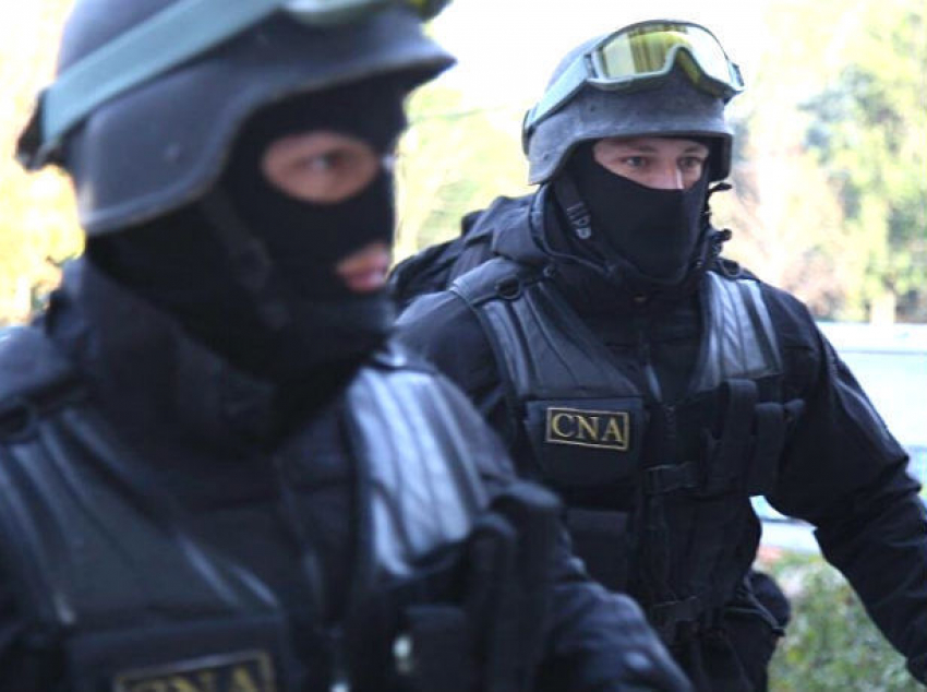 Директора школы-сада в Кишиневе задержали за наглое вымогательство денег у родителей