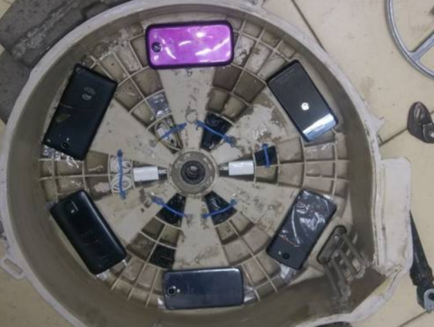 Приднестровскому зеку знакомые пытались передать мобильные телефоны, спрятанные в стиральной машине