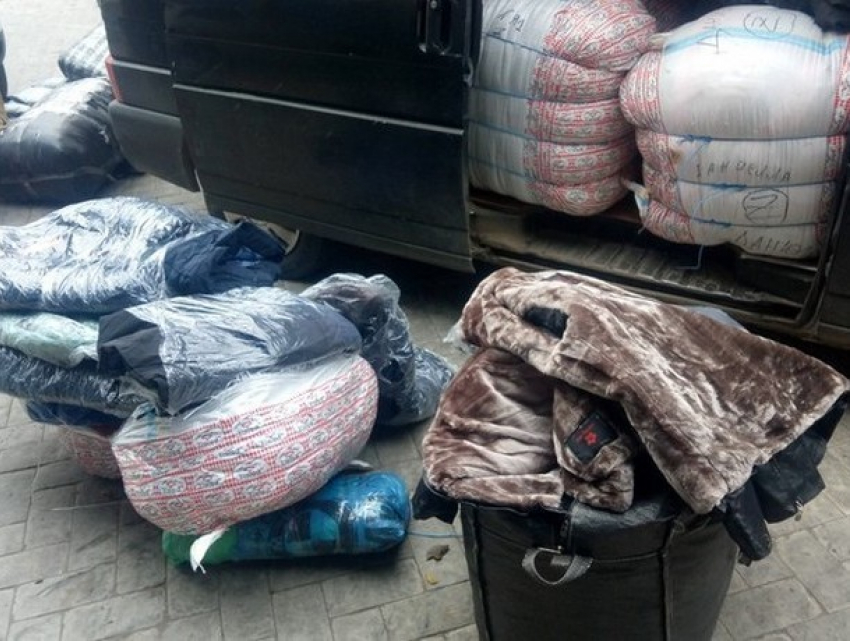 Крупную партию контрабандной одежды из Одессы задержали молдавские таможенники
