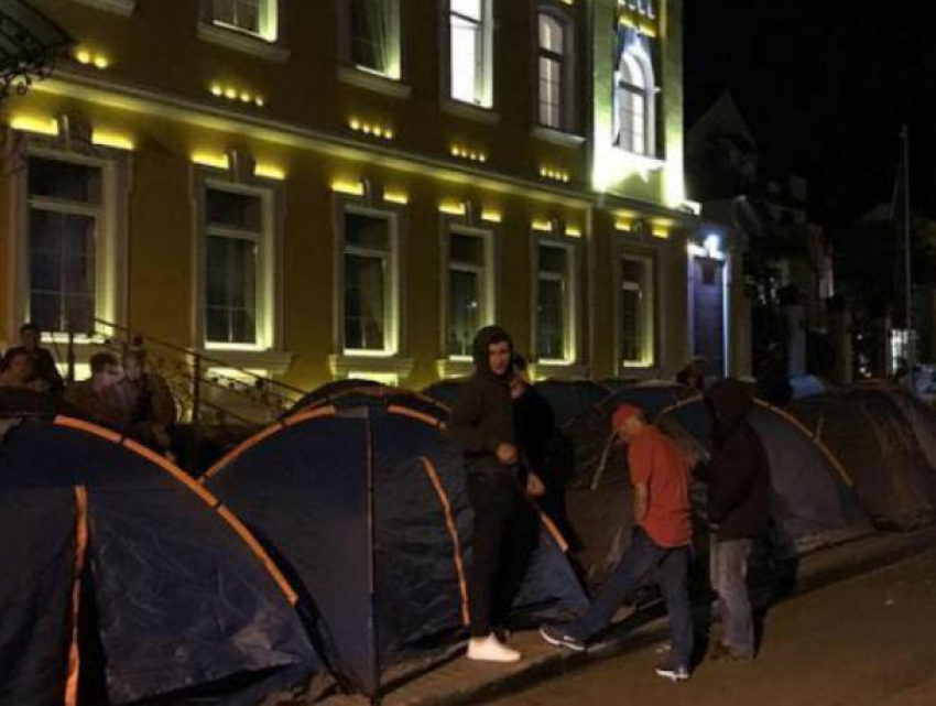 В Кишинев приехали протестовать с палатками люди Шора