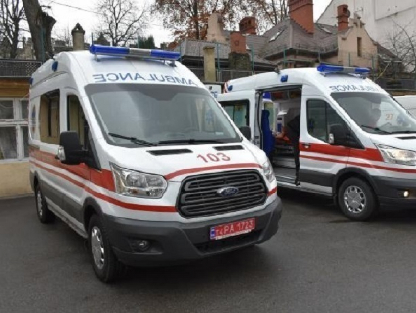 Массовое отравление на новогоднем корпоративе «Укрзализныци": железнодорожники попали в больницы