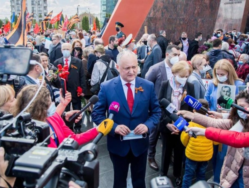 Додон приглашает на марш 9 мая: “Чтим павших, несмотря на запугивания”