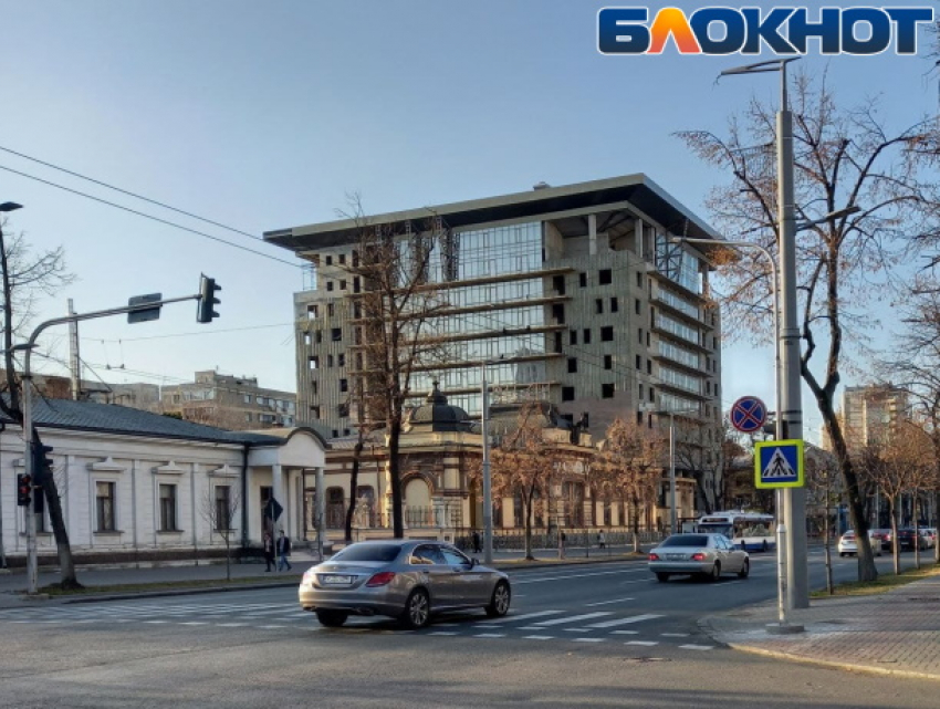 Чем «знаменита» компания, достраивающая уродливую высотку в центре Кишинева