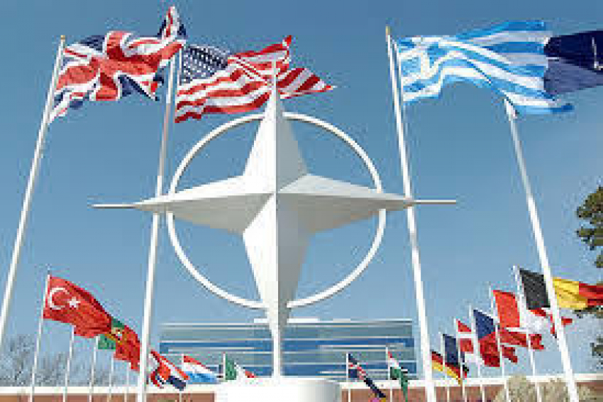 Додон - парламентскому большинству: Откроете офис НАТО в этом году, закроем в следующем 
