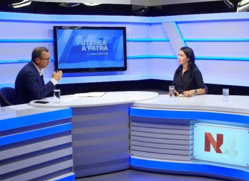 Сестра погибшего полицейского раскрыла детали спустя два года: «Компенсацию за моральный ущерб вручили в рюкзаке. Мама была у Санду — та пообещала вернуться к этому вопросу после выборов»