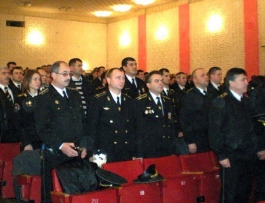 Реформа в МВД Молдовы: младшие сержанты стали «агентами", а полковники - «главными комиссарами"