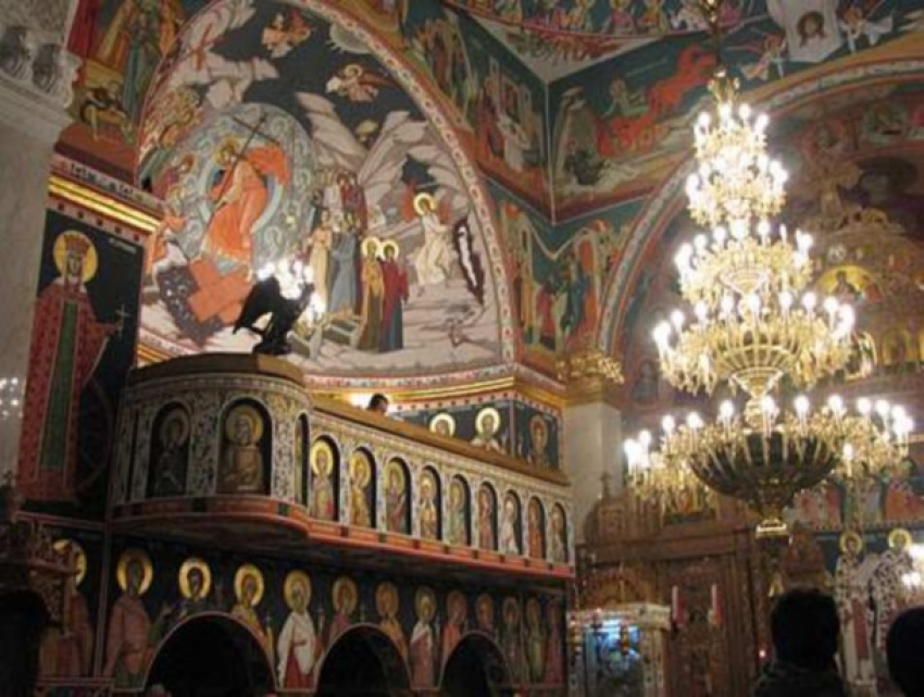 Президент и руководство Молдавской православной церкви решат, как отмечать Пасху в период коронавируса