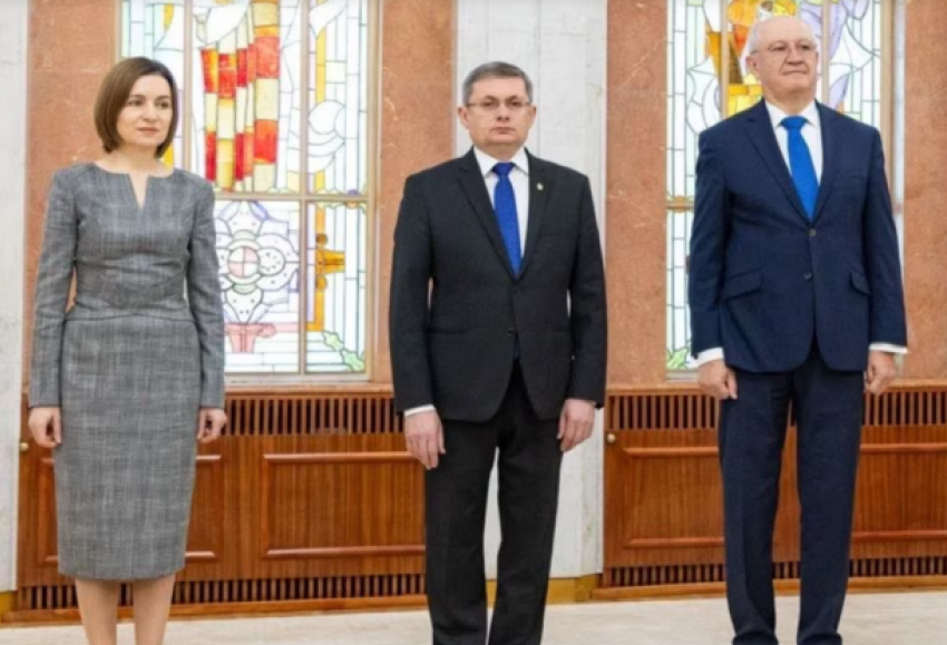 Власти Молдовы хотят резко поднять зарплаты президенту, премьеру и спикеру: оклады могут вырасти втрое