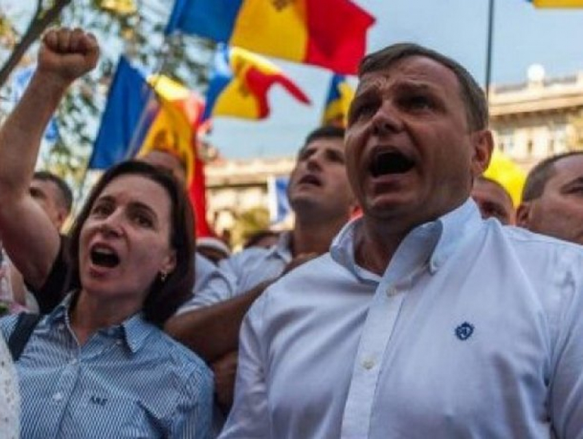Оскандалились! Представители ППДП проголосовали в Каушанах за председателя-демократа