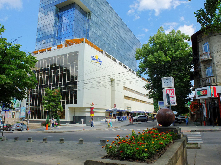 С 1 декабря в ТЦ SunCity будут пускать только вакцинированных сотрудников