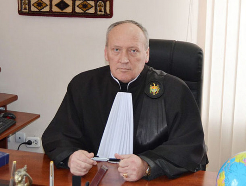 Председателя Глодянского суда, задержанного при получении взятки, признали невиновным  