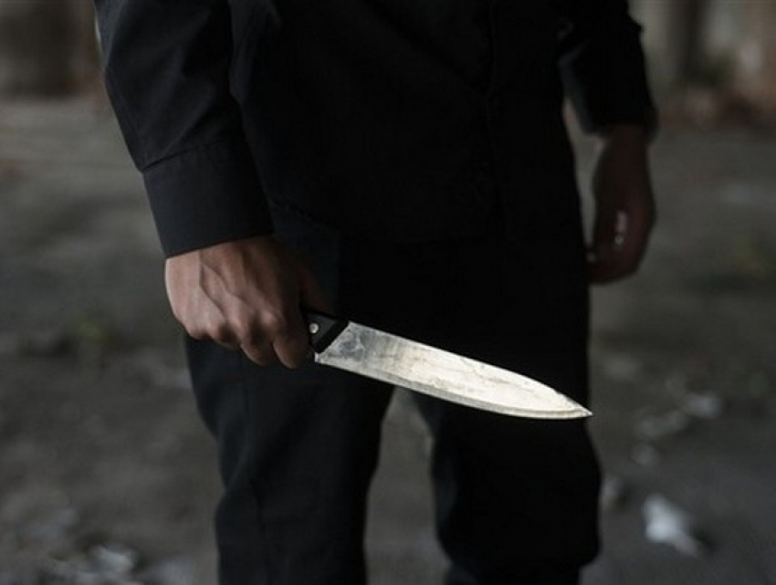 Мужчина искромсал ножом свою жену - директора детсада, а затем совершил самоубийство