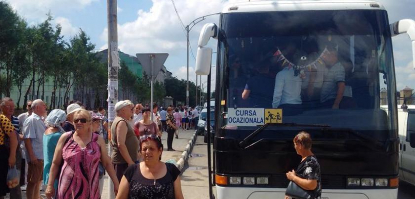 В Кишинев свозят жителей Оргеева на протест в поддержку Шора