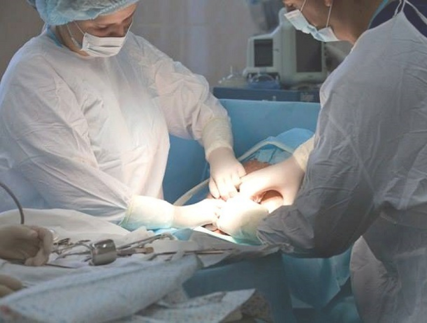 Столичные врачи обрекли девушку на бесплодие, самовольно отрезав репродуктивные органы