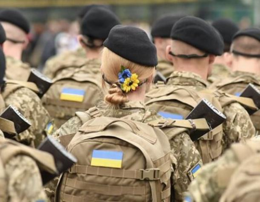 На Украине заканчиваются призывники, могут начать забирать в армию даже женщин 