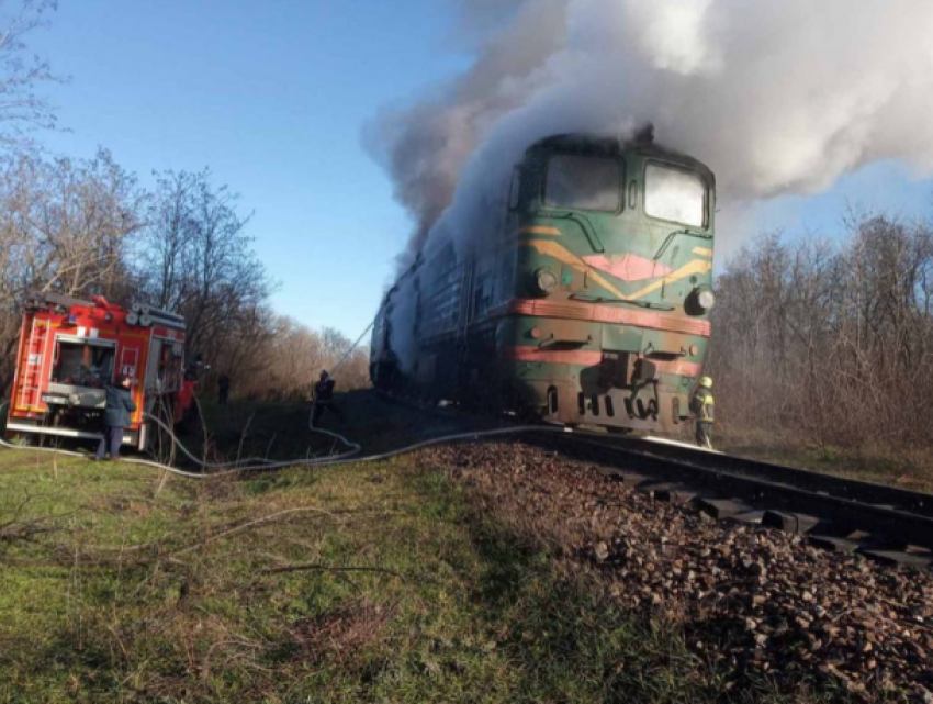 В Гагаузии загорелся поезд с зерном