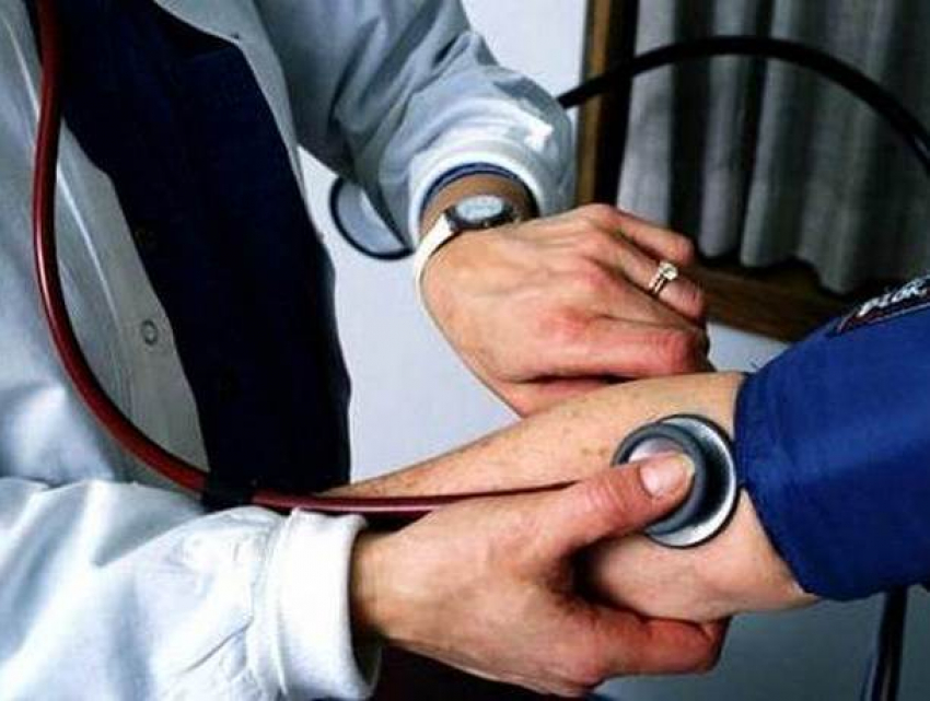 Медсестра курировала банду из пяти врачей в Чадыр-Лунге, выписывающих за взятки липовые справки 