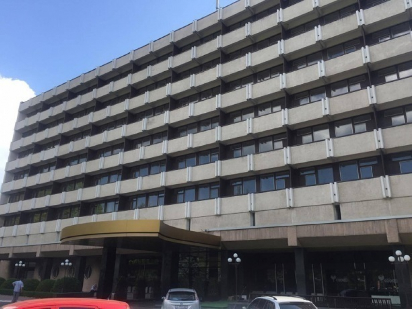 Отель Codru, купленный Moldova Agroindbank, лишился своей вывески