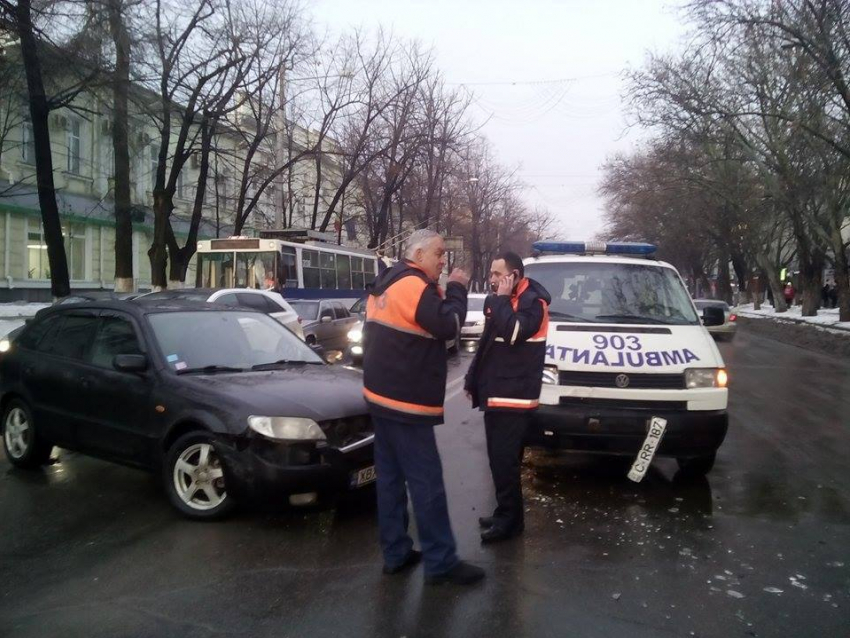 В Кишиневе произошло ДТП с участием кареты скорой помощи