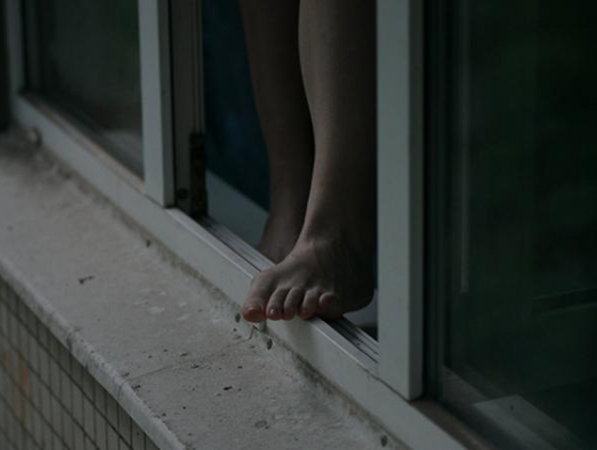 Смертельный прыжок из окна многоэтажки сделала жительница Тирасполя в День Победы 
