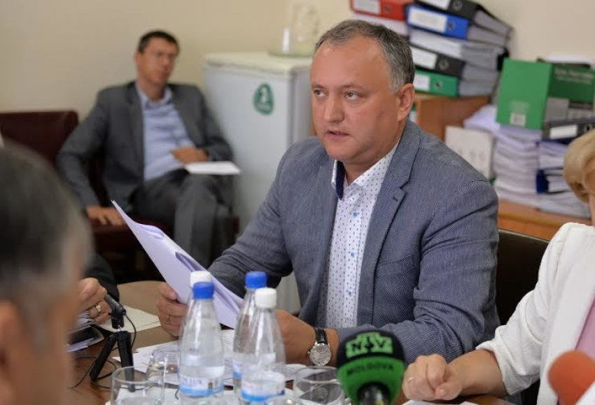 Додон: И.о. прокурора должен потребовать снять иммунитет с Лянкэ и других депутатов, участвовавших в «краже века» 