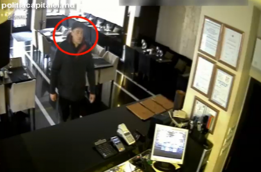 В Кишиневе разыскивают мужчину, укравшего кошелек в одном из кафе 