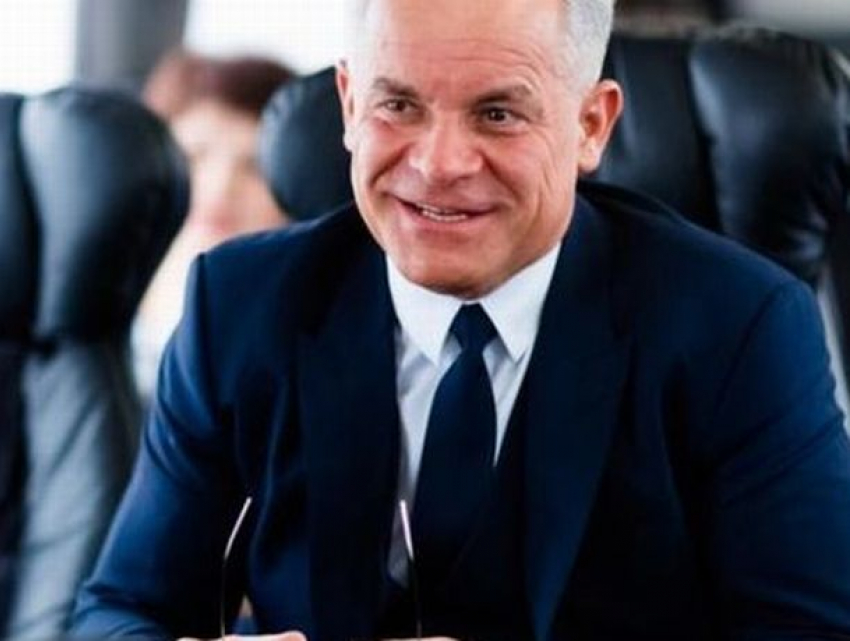 Плахотнюку исполнилось 54 года - что пожелали ему жители Молдовы?