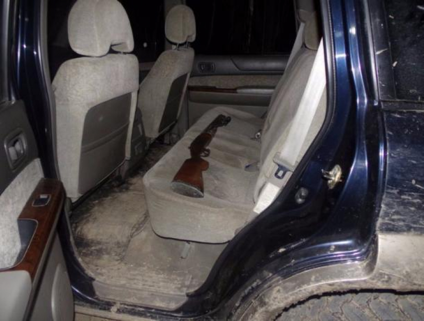 Вооруженные браконьеры вышли на дерзкую охоту в приграничной зоне 