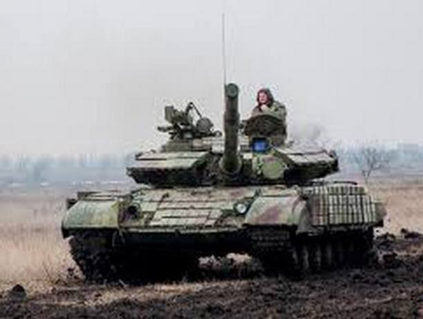 Командира танковой роты, который слил и продал топливо, осудили в Приднестровье