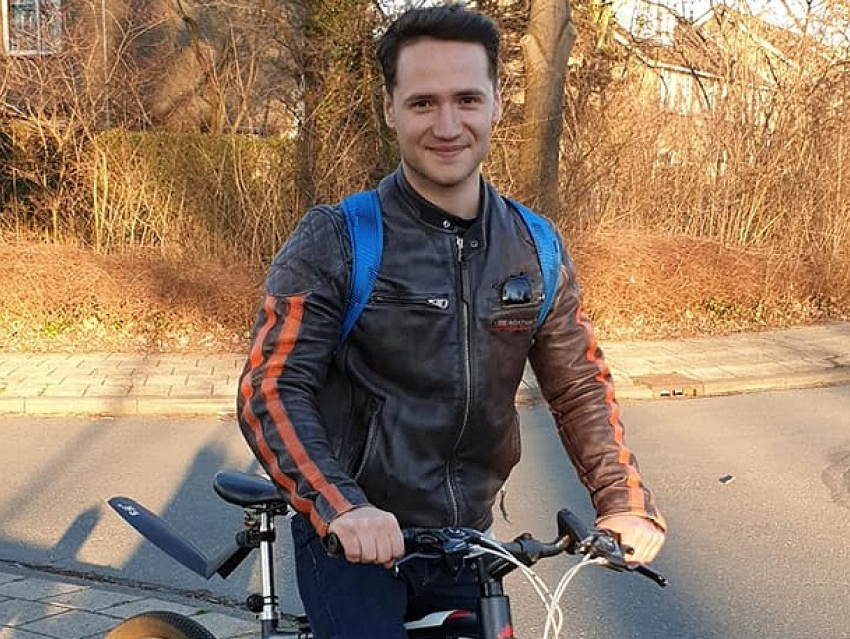 Молдаванин проехал 60 километров на велосипеде до избирательного участка