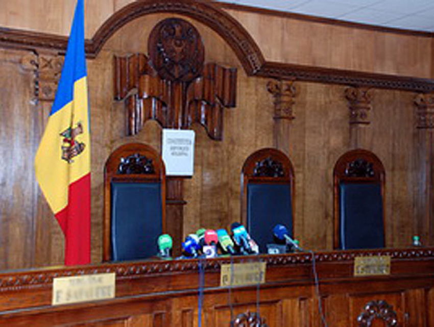 Заседание со скандальным судьей в Кишиневе назначили на 1 декабря 5015 года