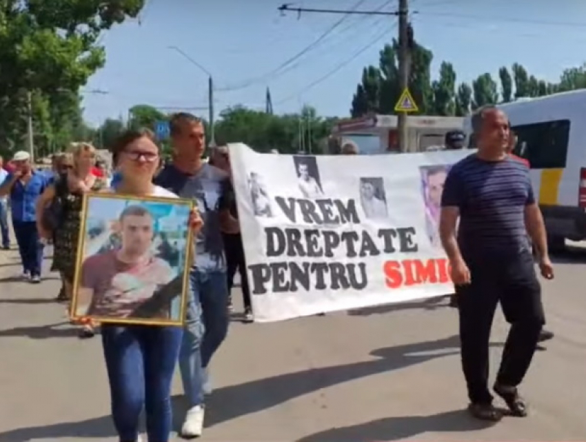 Жители Елизаветовки требуют «осудить убийцу» - массовые протесты