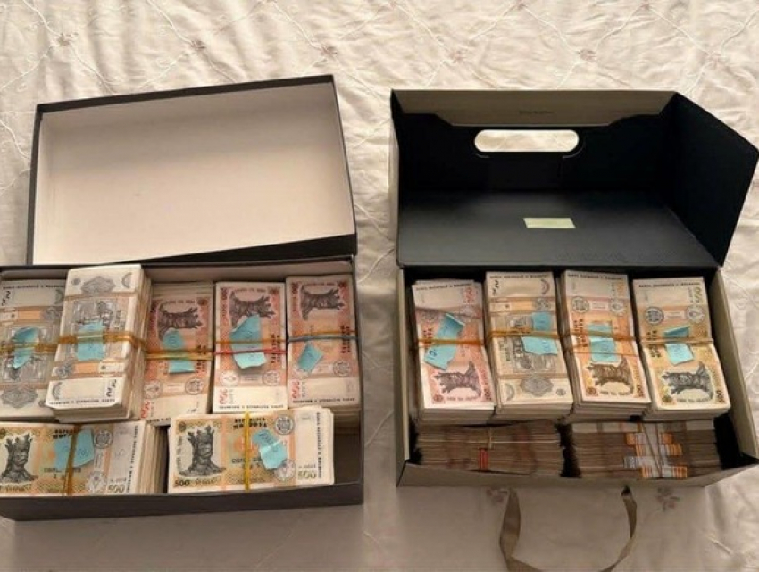 Начальника управления AIPA задержали по делу о взятке: дома нашли 2,5 млн леев в коробках из-под обуви
