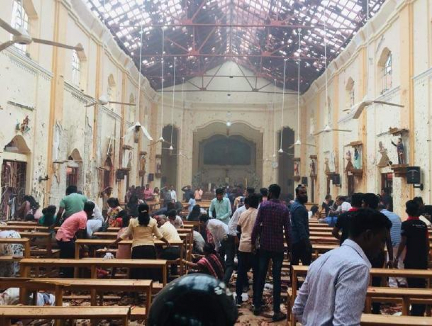 На Шри-Ланке прогремела серия взрывов: погибло свыше 160 человек