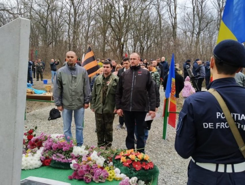 На границе Молдовы открыт памятник пограничнику Ивану Булгакову - герою ВОВ