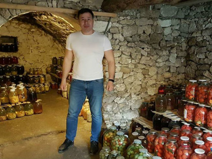Сирийская война вынудила молдавского депутата «психануть» в погребе