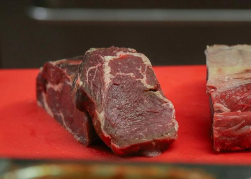 Молдова временно приостановила импорт мяса птицы из Украины