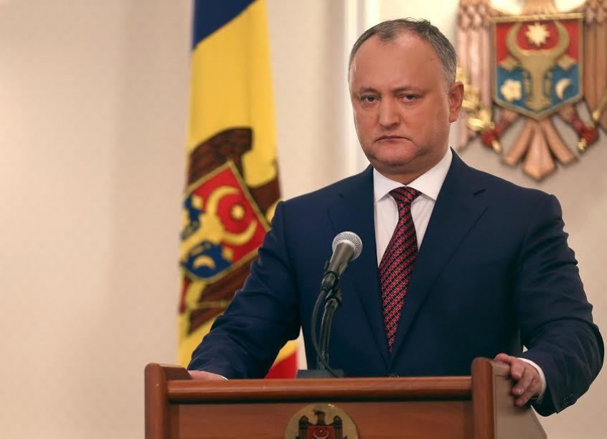 Ультиматум Додона Плахотнюку: президент вышел с инициативой перехода к смешанной избирательной системе 