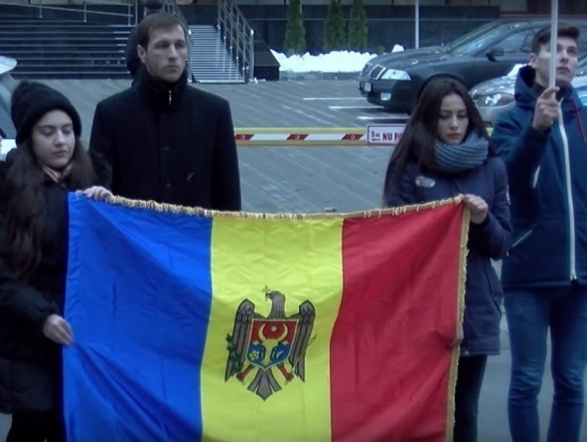 «Наследники Штефана» пикетировали посольство Румынии и МИДЕИ